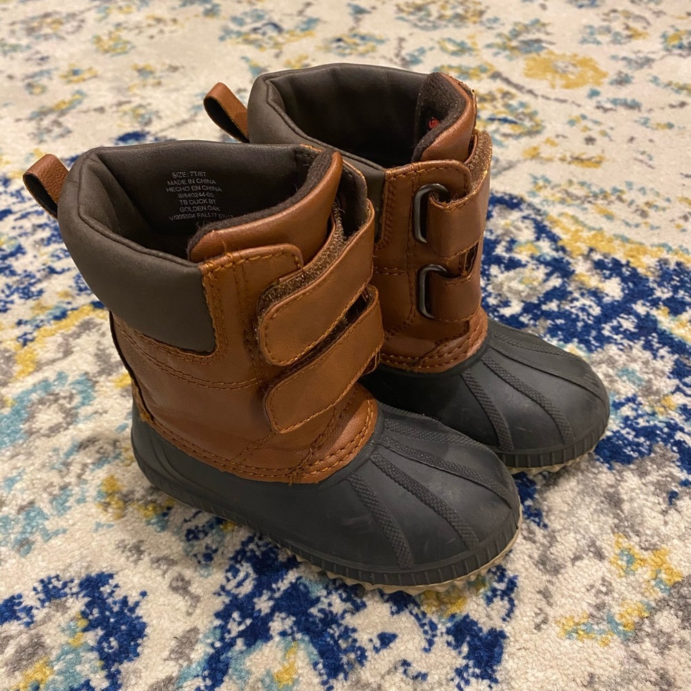 Gap Kids duck boots size 7T/8T